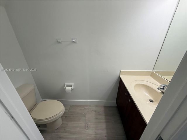 4282 NE 9th St, Homestead, FL 33033