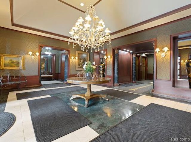 3320 2f Spinnaker Ln Lane 5 2f, Detroit, MI 48207