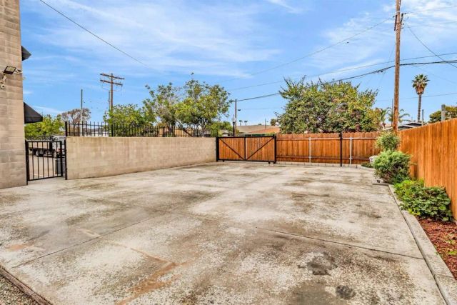 1332 Coolidge, National City, CA 91950