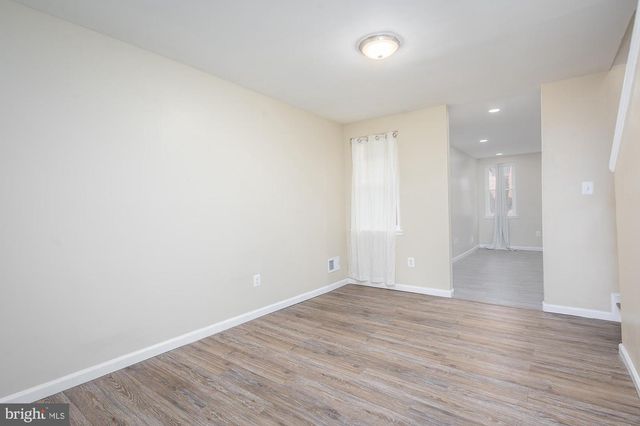 820 E NORTH AVE, Baltimore, MD 21202