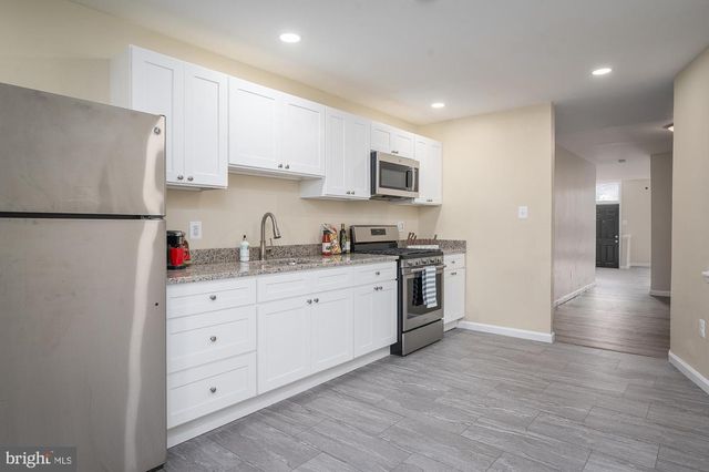 820 E NORTH AVE, Baltimore, MD 21202
