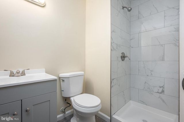 820 E NORTH AVE, Baltimore, MD 21202