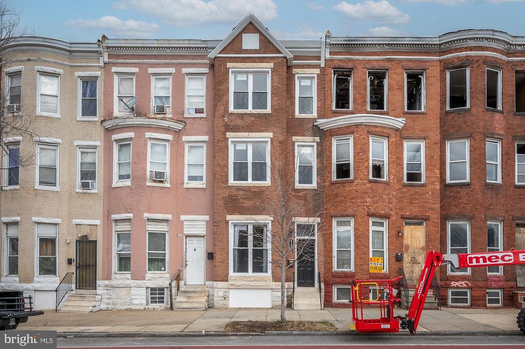 820 E NORTH AVE, Baltimore, MD 21202