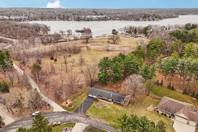 W8059 Bay View DRIVE, Whitewater, WI 53190