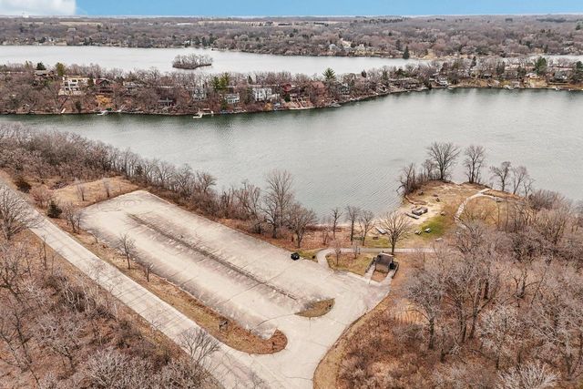 W8059 Bay View DRIVE, Whitewater, WI 53190