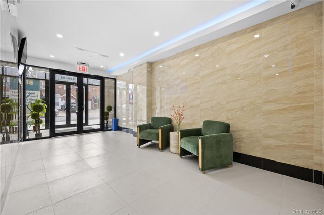 163-07 72nd Ave 4G, Fresh Meadows, NY 11365