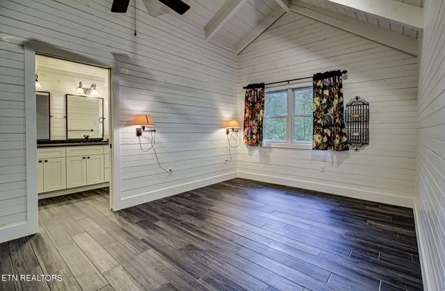 2500 Joe Brown Hwy, Tellico Plains, TN 37385