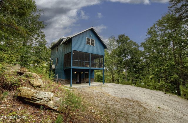 2500 Joe Brown Hwy, Tellico Plains, TN 37385