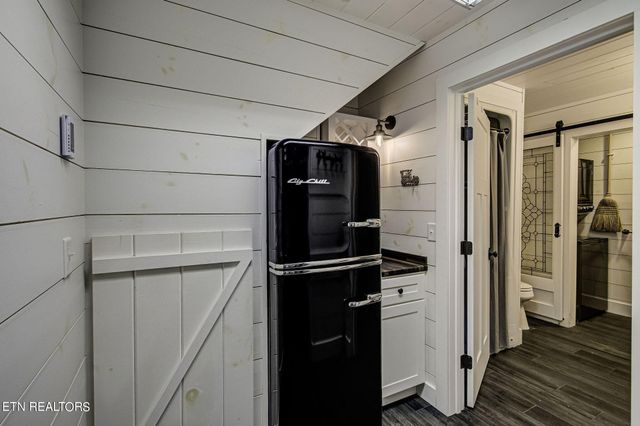 2500 Joe Brown Hwy, Tellico Plains, TN 37385