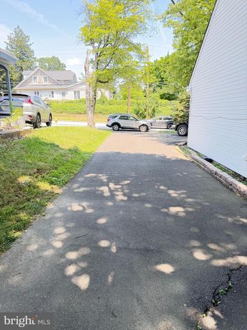 2666 W MORELAND RD, Huntingdon Valley, PA 19006