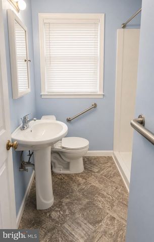 2666 W MORELAND RD, Huntingdon Valley, PA 19006