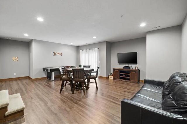 210 Deep Forest, Hollister, MO 65672