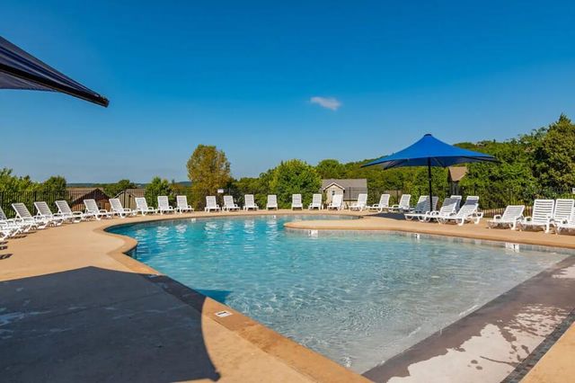 210 Deep Forest, Hollister, MO 65672