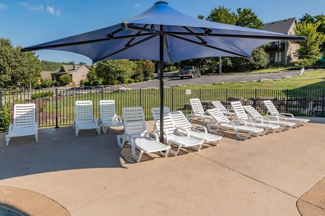 210 Deep Forest, Hollister, MO 65672