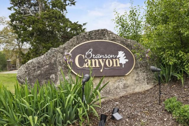 210 Deep Forest, Hollister, MO 65672