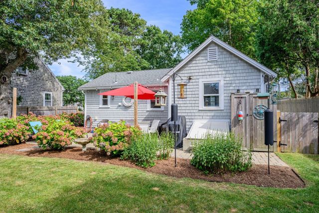 51 Prospect Avenue, Yarmouth, MA 02673