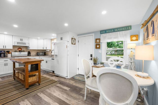 51 Prospect Avenue, Yarmouth, MA 02673