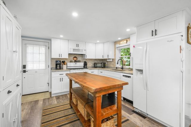 51 Prospect Avenue, Yarmouth, MA 02673