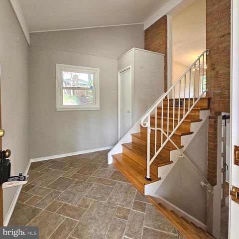 2512 CULPEPER RD, Alexandria, VA 22308