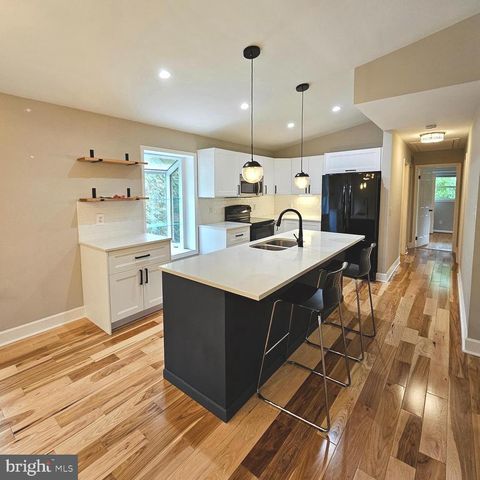 2512 CULPEPER RD, Alexandria, VA 22308