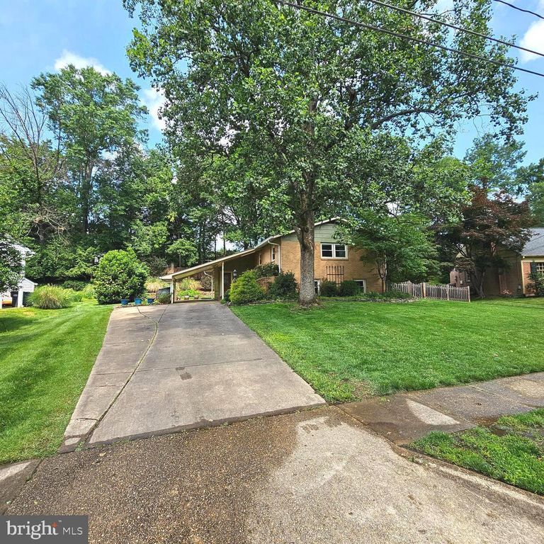 2512 CULPEPER RD, Alexandria, VA 22308