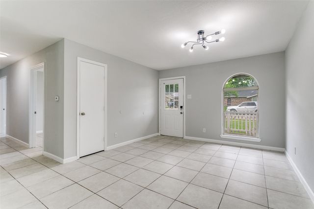 5101 Longhorn Trail, Garland, TX 75043