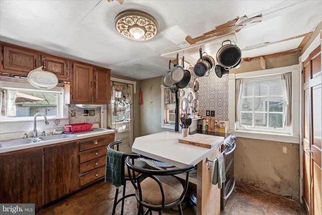 101 S GEORGE ST, Ranson, WV 25438