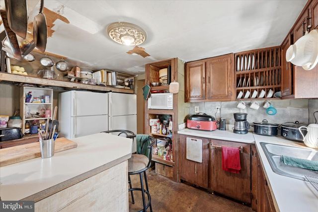101 S GEORGE ST, Ranson, WV 25438