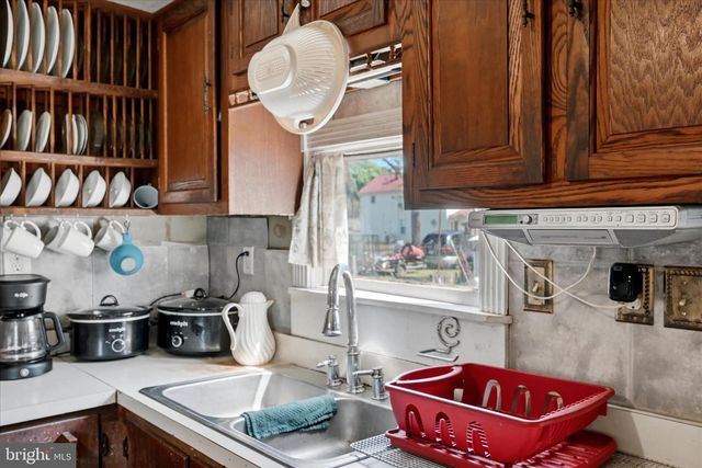 101 S GEORGE ST, Ranson, WV 25438