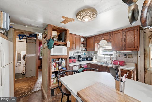 101 S GEORGE ST, Ranson, WV 25438