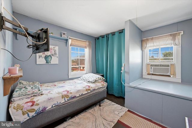 101 S GEORGE ST, Ranson, WV 25438