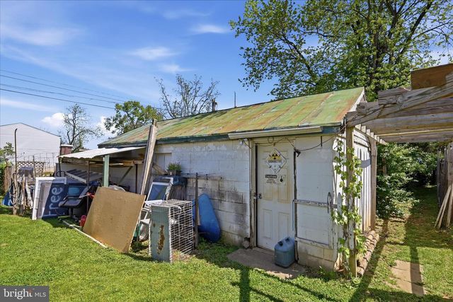 101 S GEORGE ST, Ranson, WV 25438