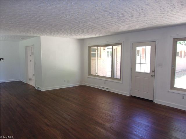 1300 Kentucky Street, High Point, NC 27262
