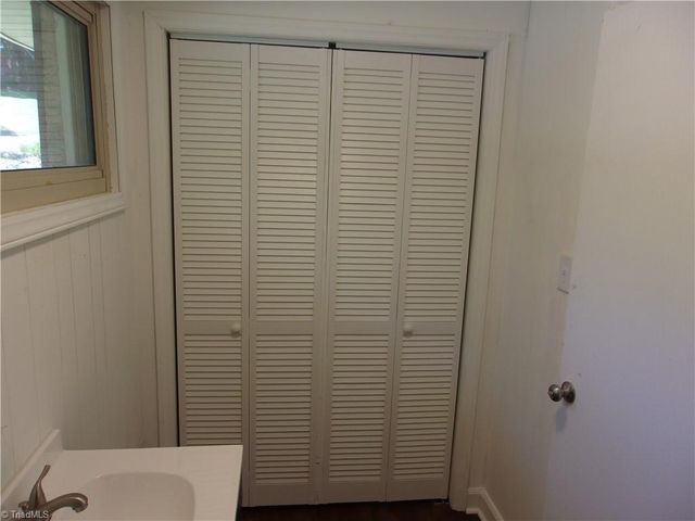 1300 Kentucky Street, High Point, NC 27262