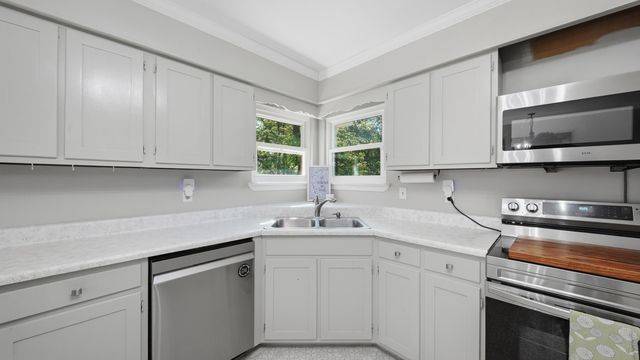 10212 Lovell Road, Soddy Daisy, TN 37379