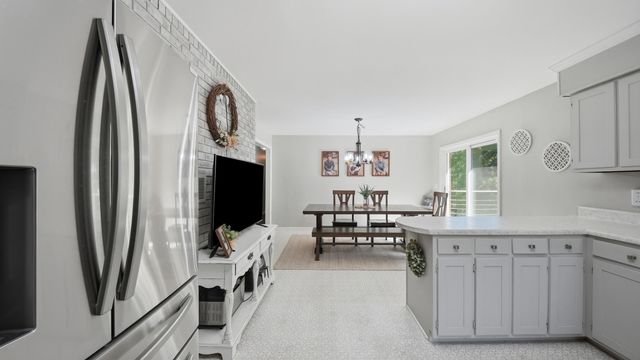 10212 Lovell Road, Soddy Daisy, TN 37379