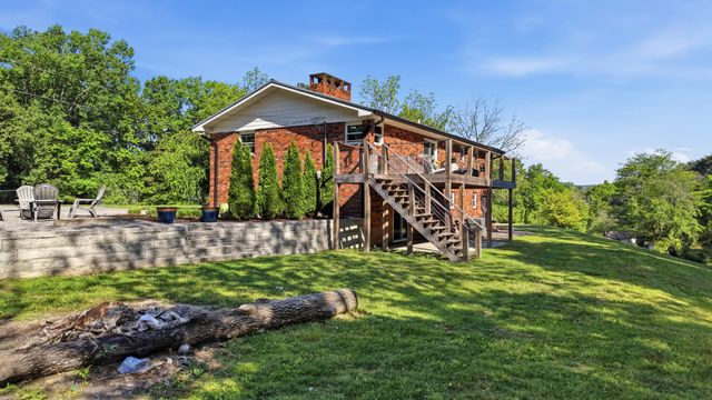 10212 Lovell Road, Soddy Daisy, TN 37379