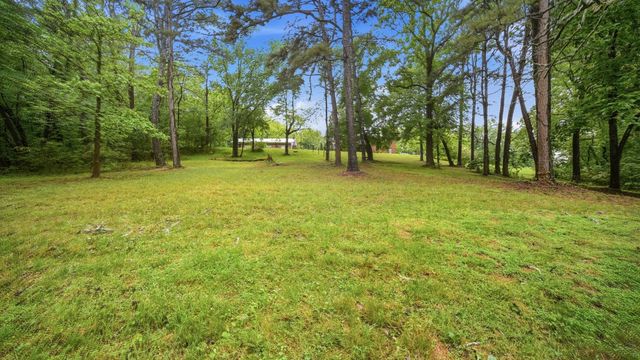 10212 Lovell Road, Soddy Daisy, TN 37379