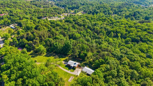 10212 Lovell Road, Soddy Daisy, TN 37379
