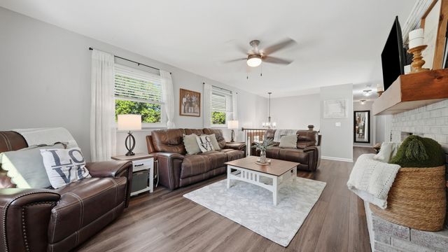 10212 Lovell Road, Soddy Daisy, TN 37379