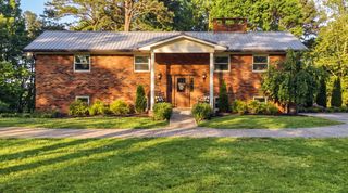10212 Lovell Road, Soddy Daisy, TN 37379
