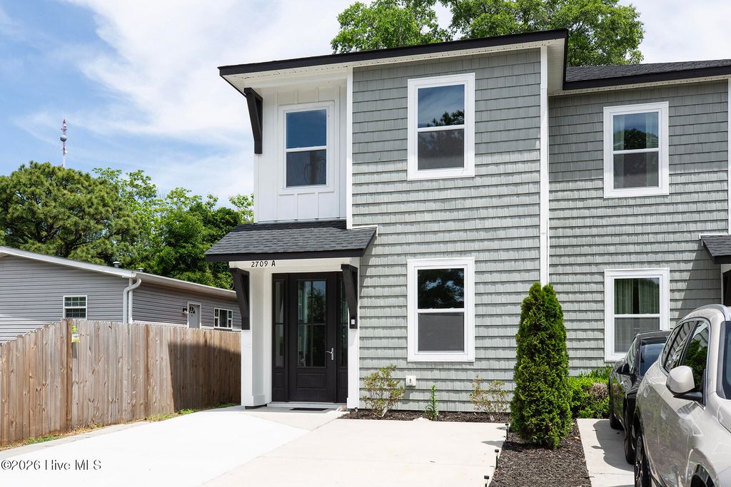 2709 Worth Drive Unit A, Wilmington, NC 28412