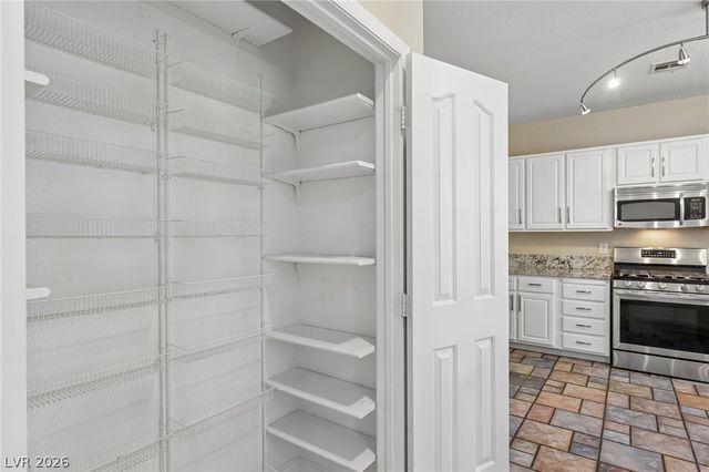 1727 Millstream Way, Henderson, NV 89074