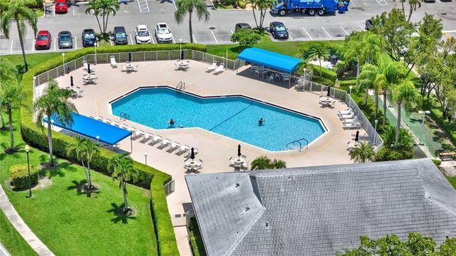 10145 Sunrise Lakes 308, Sunrise, FL 33322