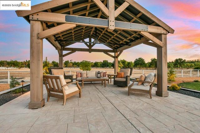430 Ellisa Ln, Brentwood, CA 94513