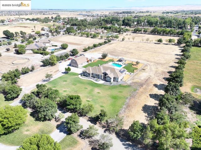 430 Ellisa Ln, Brentwood, CA 94513