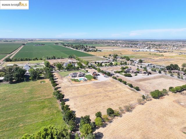 430 Ellisa Ln, Brentwood, CA 94513