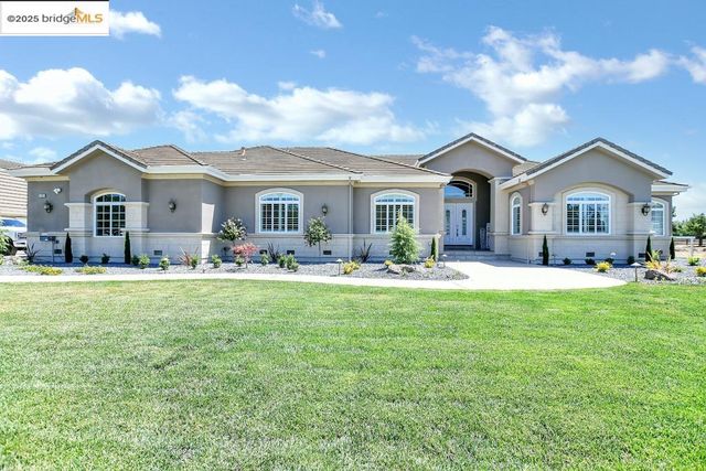 430 Ellisa Ln, Brentwood, CA 94513
