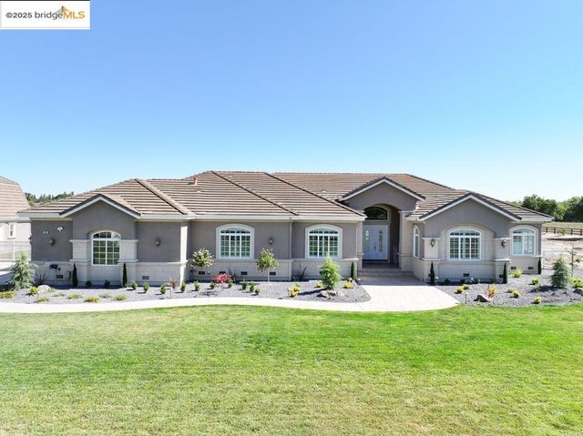 430 Ellisa Ln, Brentwood, CA 94513