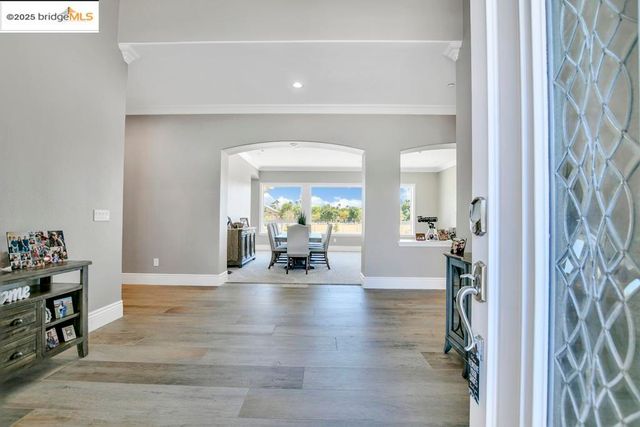 430 Ellisa Ln, Brentwood, CA 94513